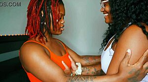 Memek Ebony Dikentot di Rumah Sakit Lesbian